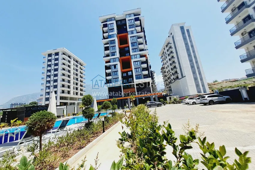 Panoramiczny dwupoziomowy penthouse z oryginalnym wnętrzem w centrum Mahmutlar, sobotni rynek 4 