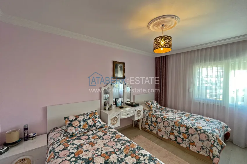 Kupuj  Umeblowany apartament dwupoziomowy 500 metrów od morza - Alanya, dzielnica Mahmutlar 13 