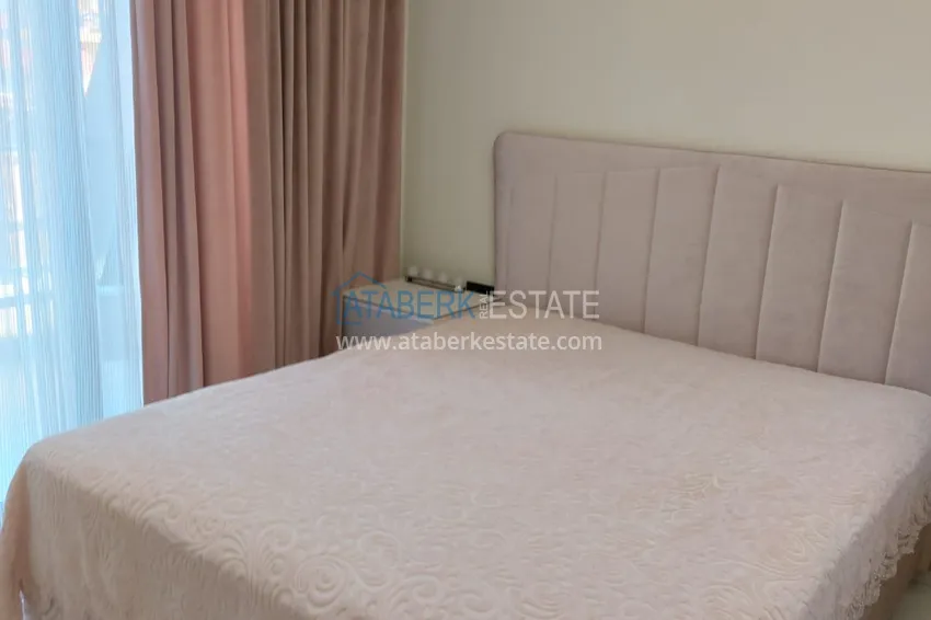 Kupuj  Luksusowy dwupoziomowy penthouse z designerskim remontem zaledwie 200 metrów od plaży Kleopatra 15 