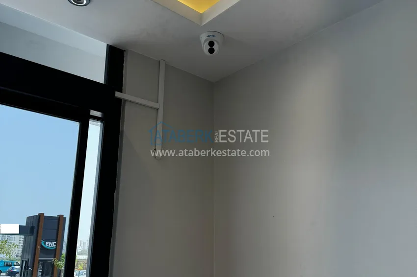 Apartament z jedną sypialnią z pięknym wykończeniem i widokiem na góry w dzielnicy Tomyuk, Mersin. Rata jest możliwa 23 