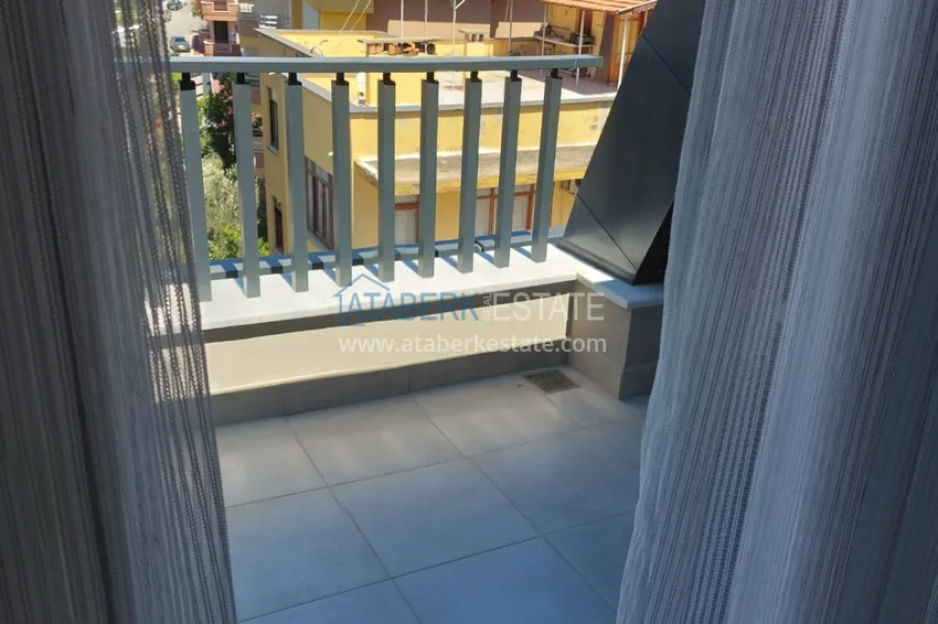Kupuj  Luksusowy dwupoziomowy penthouse z designerskim remontem zaledwie 200 metrów od plaży Kleopatra 18 