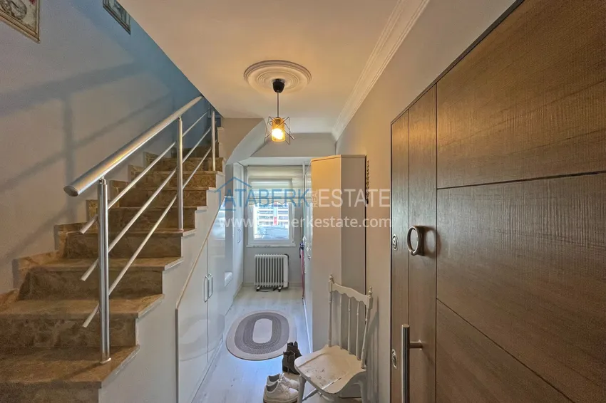 Kupuj  Umeblowany apartament dwupoziomowy 500 metrów od morza - Alanya, dzielnica Mahmutlar 1 
