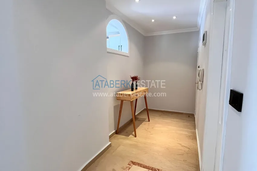 Kupuj Odnowiony apartament z nowymi meblami 300 metrów od morza - dzielnica Oba, Alanya 2