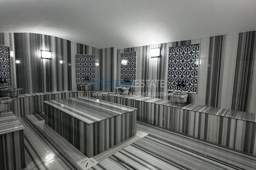 Apartament z jedną sypialnią z pięknym wykończeniem i widokiem na góry w dzielnicy Tomyuk, Mersin. Rata jest możliwa 29 
