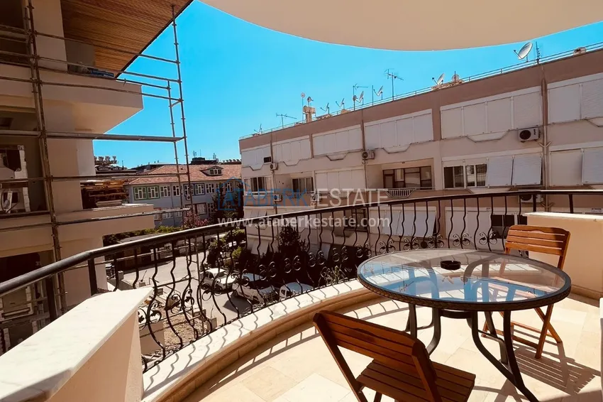Kupuj Odnowiony apartament z nowymi meblami 300 metrów od morza - dzielnica Oba, Alanya 26
