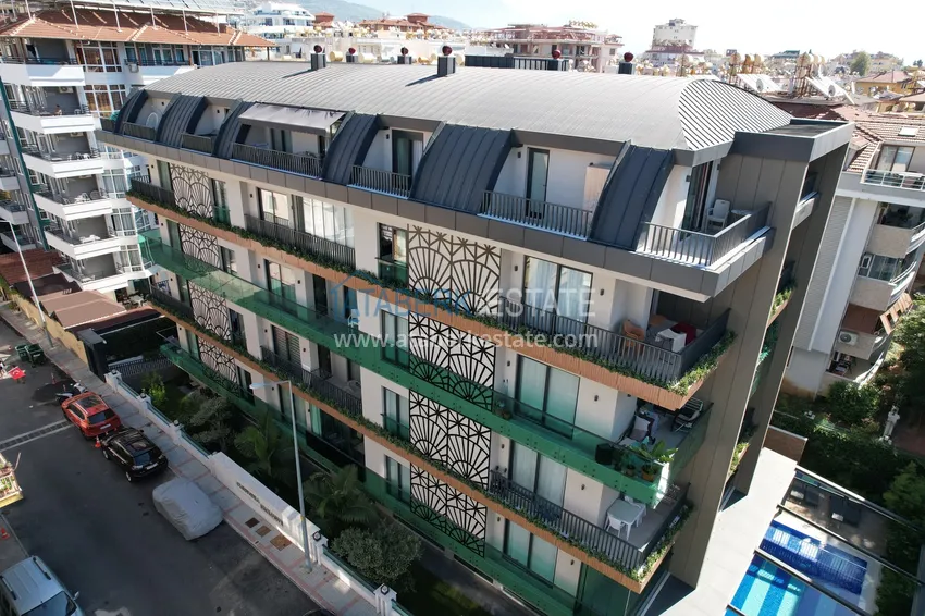Luksusowy dwupoziomowy penthouse z designerskim remontem zaledwie 200 metrów od plaży Kleopatra 1 