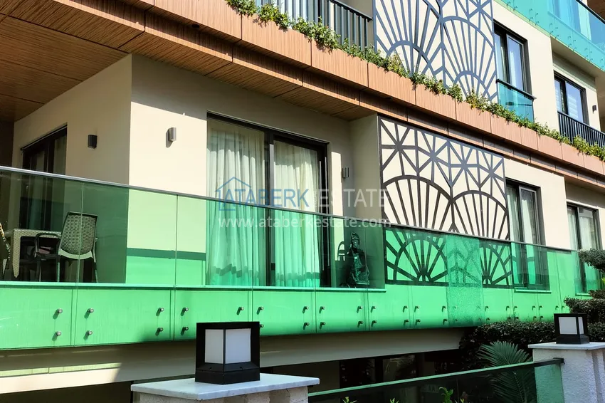 Luksusowy dwupoziomowy penthouse z designerskim remontem zaledwie 200 metrów od plaży Kleopatra 4 