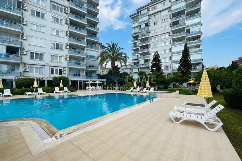 Umeblowany apartament z widokiem na morze w rejonie Cikcilli, Alanya 4 