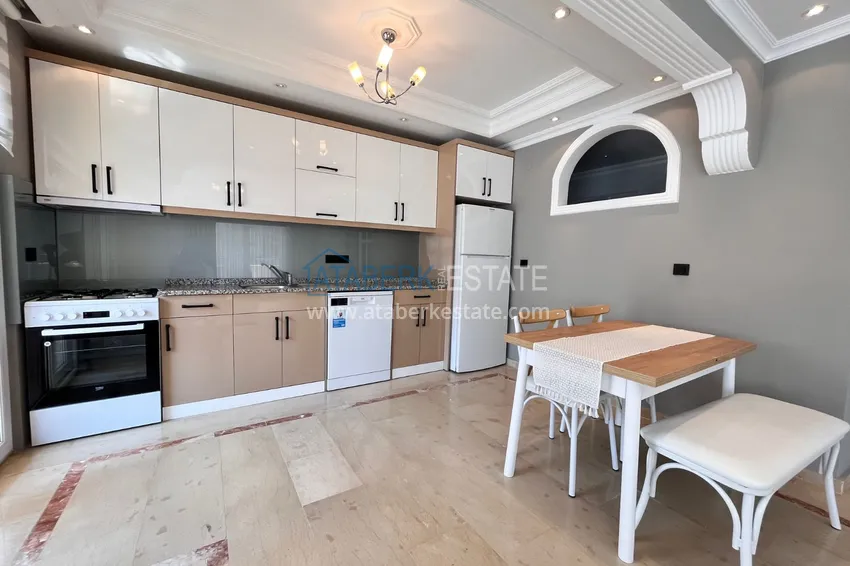 Kupuj Odnowiony apartament z nowymi meblami 300 metrów od morza - dzielnica Oba, Alanya 11
