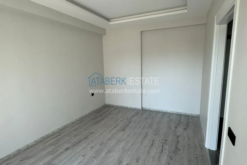 Kupuj taniej 1+1 mieszkanie w nowym kompleksie od właściciela w okolicy Tomyuk-Mersin 10 