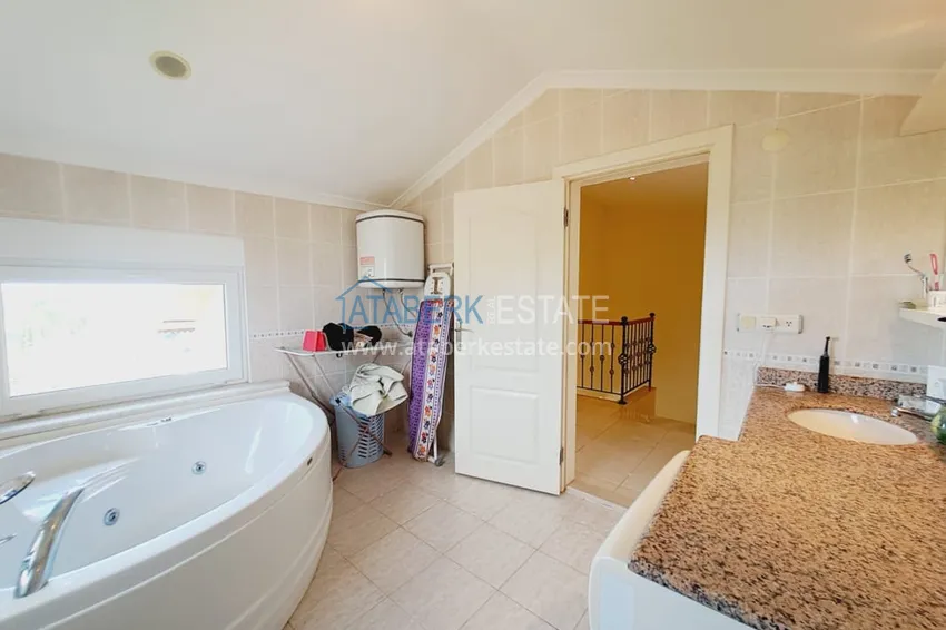 Kupuj  Dwupoziomowy apartament z meblami, oddzielną kuchnią i widokiem na morze - Alanya, dzielnica Turkler 29 