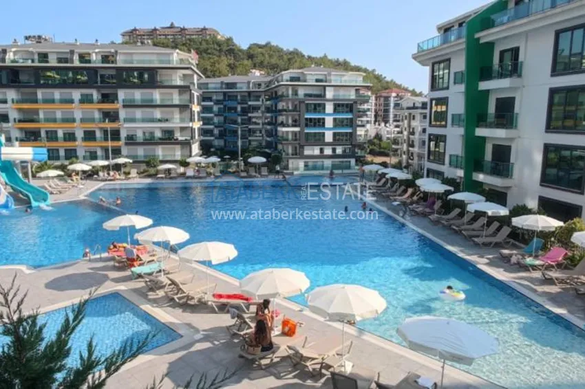 Apartament 1+1 z meblami i widokiem na morze w kompleksie przy plaży — Alanya, dzielnica Kargicak 4 