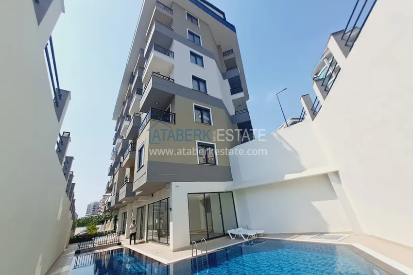 Umeblowany dwupoziomowy penthouse w nowoczesnym nowym kompleksie — Alanya, Mahmutlar 3 