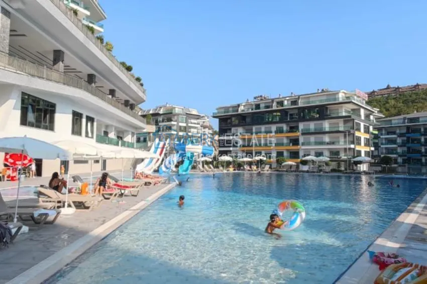 Apartament 1+1 z meblami i widokiem na morze w kompleksie przy plaży — Alanya, dzielnica Kargicak 7 
