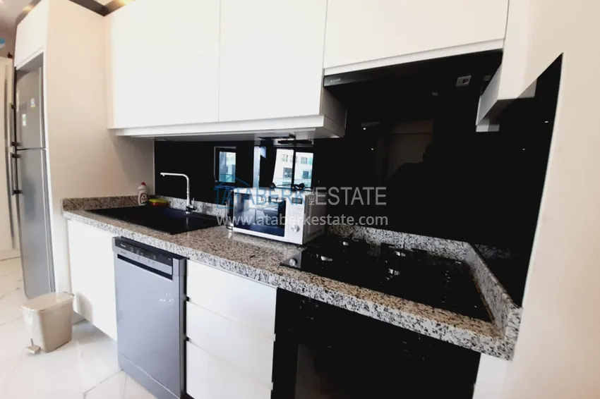 Kupuj  Apartament 1+1 z meblami i widokiem na morze w kompleksie przy plaży — Alanya, dzielnica Kargicak 6 