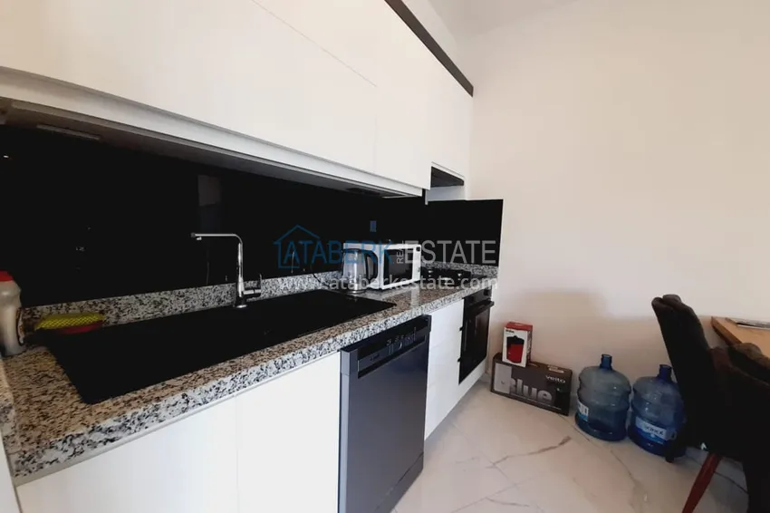 Kupuj  Apartament 1+1 z meblami i widokiem na morze w kompleksie przy plaży — Alanya, dzielnica Kargicak 7 