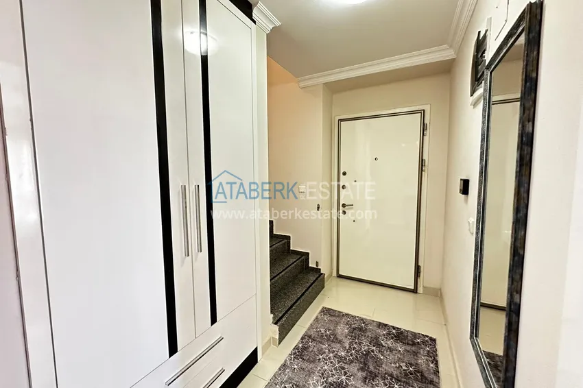 Kupuj  Dwupoziomowy penthouse z meblami i widokiem na morze. Dzielnica Tosmur, Alanya 1 