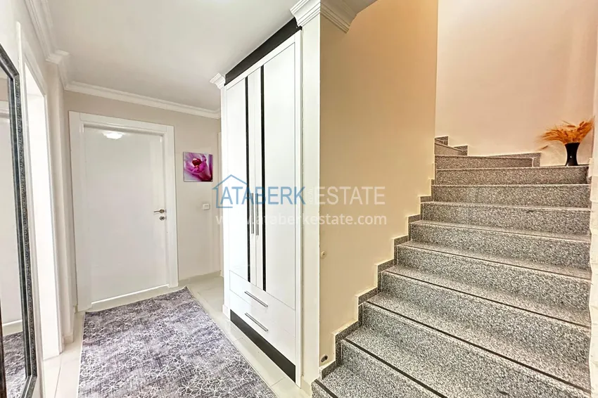 Kupuj  Dwupoziomowy penthouse z meblami i widokiem na morze. Dzielnica Tosmur, Alanya 2 