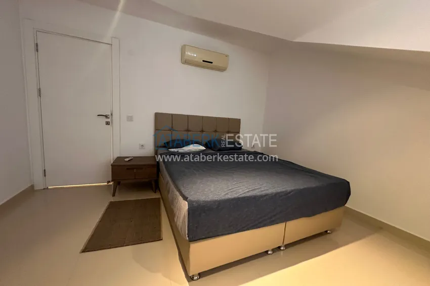 Kupuj  Umeblowany dwupoziomowy penthouse w centrum Alanyi - Plaża Kleopatra 12 