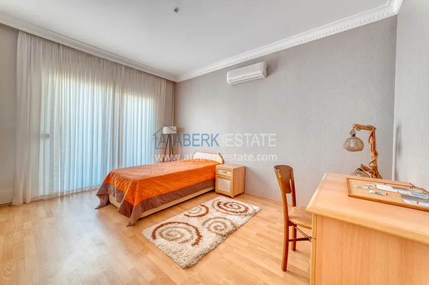 Kupuj  Liniowy pięciopokojowy apartament pod klucz z oddzielną kuchnią w centrum Alanyi 13 