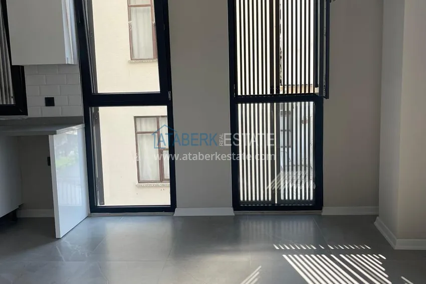 Kupuj  Apartament 1+1 w centrum Alanyi w nowym nowoczesnym kompleksie - plaża Kleopatra 18 