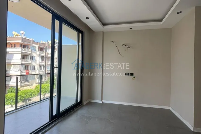 Kupuj  Apartament 1+1 w centrum Alanyi w nowym nowoczesnym kompleksie - plaża Kleopatra 19 