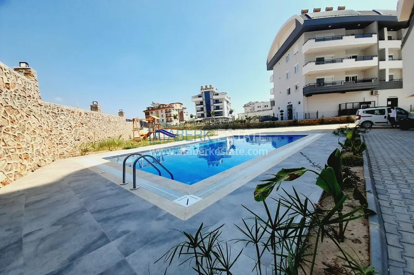 Oferta od właściciela — apartament z jedną sypialnią z pięknym wykończeniem w Oba, Alanya 1 