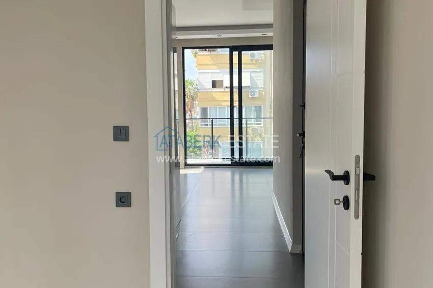 Kupuj  Apartament 1+1 w centrum Alanyi w nowym nowoczesnym kompleksie - plaża Kleopatra 27 