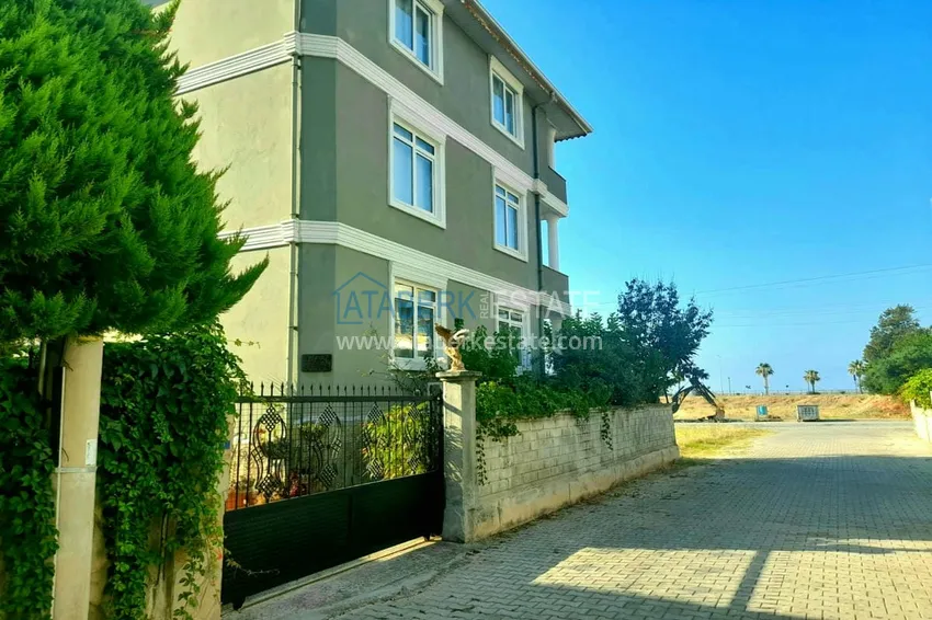 Trzypoziomowa willa z prywatnym ogrodem i widokiem na morze w Konakli, Alanya 3 