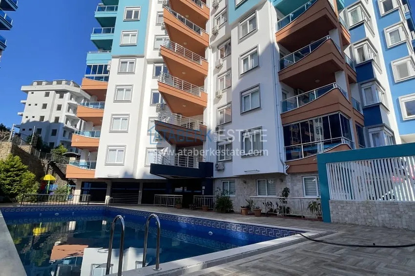 Kupuj  Umeblowany dwupoziomowy penthouse w centrum Alanyi - Plaża Kleopatra 4 
