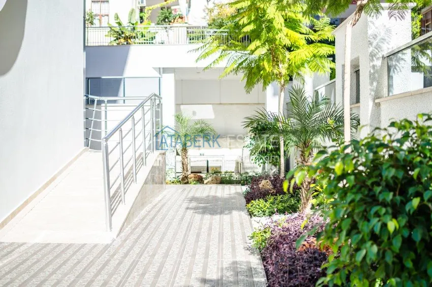 Umeblowany dwupoziomowy penthouse w centrum Alanyi - Plaża Kleopatra 5 