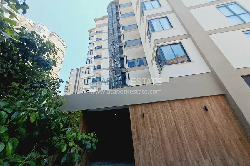 Apartament z dwiema sypialniami z nowymi meblami z widokiem na morze i góry - centrum Alanyi, plaża Kleopatra  5 