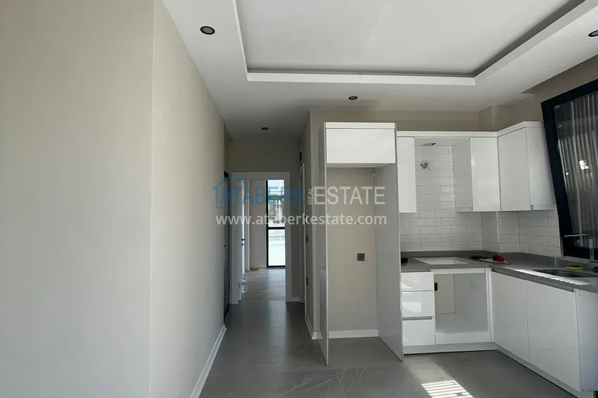 Kupuj  Apartament 1+1 w centrum Alanyi w nowym nowoczesnym kompleksie - plaża Kleopatra 8 