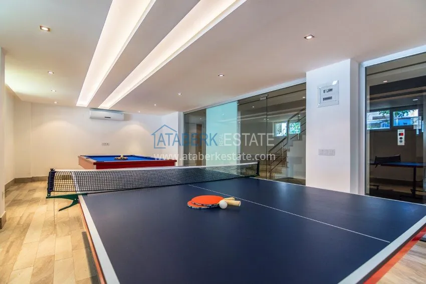 Umeblowany dwupoziomowy penthouse w centrum Alanyi - Plaża Kleopatra 9 