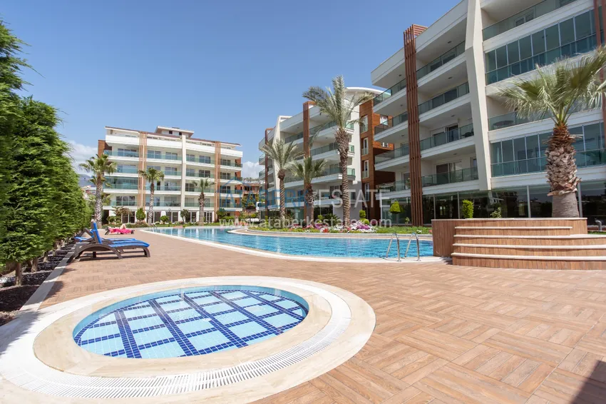 Apartament dwupoziomowy pod klucz w okolicy Oba w komfortowym kompleksie rodzinnym  1 