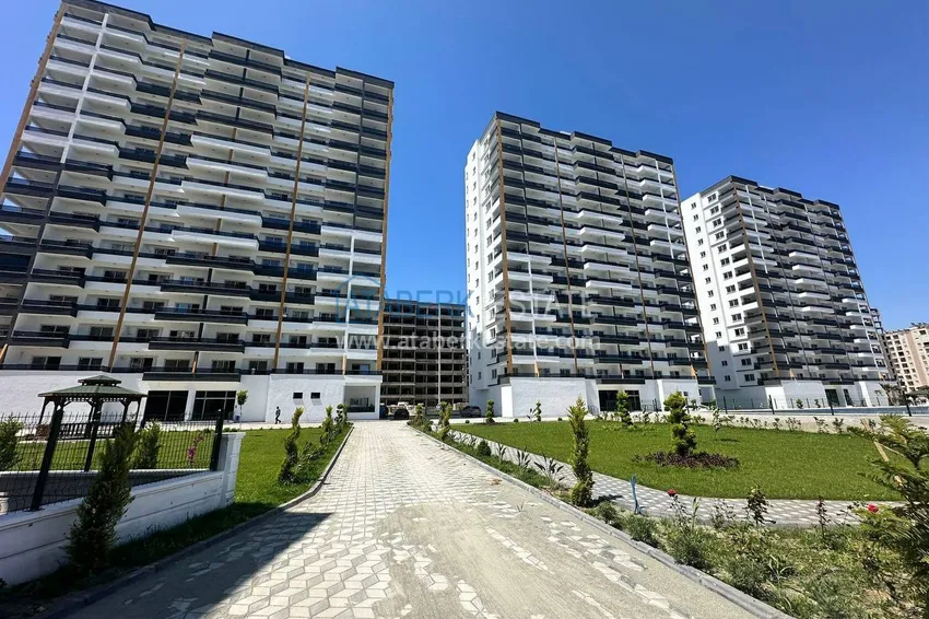 Pilna sprzedaż: Przestronny apartament z widokiem na morze w Mersin, Tomyuk 1 