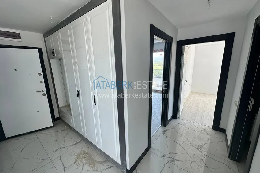 Kupuj  Pilna sprzedaż: Przestronny apartament z widokiem na morze w Mersin, Tomyuk 1 