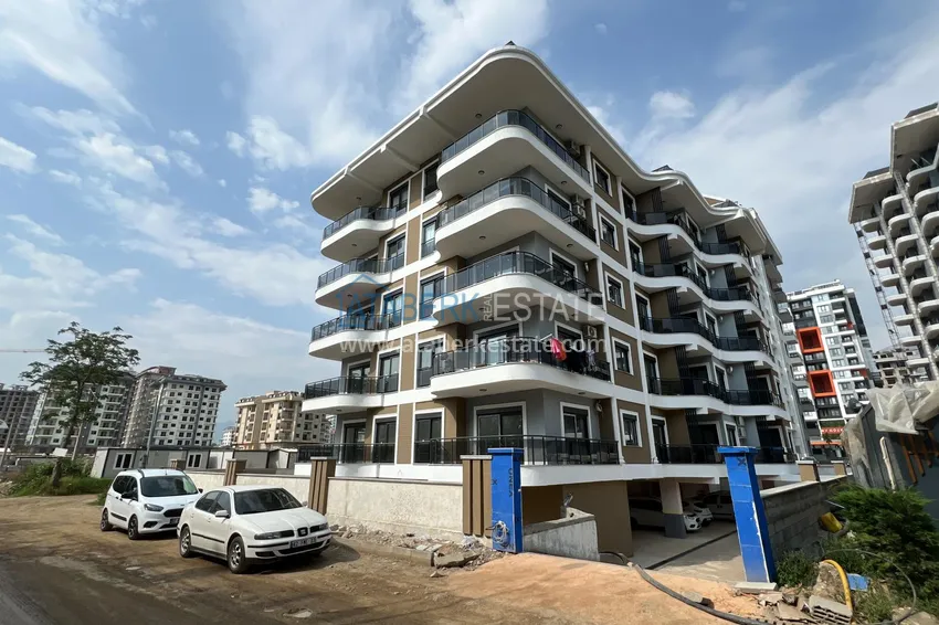 Luksusowy duplex z oryginalnym wnętrzem — nowe budynki w Alanyi, dzielnica Mahmutlar 1 