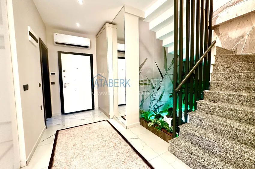 Kupuj  Luksusowy duplex z oryginalnym wnętrzem — nowe budynki w Alanyi, dzielnica Mahmutlar 1 