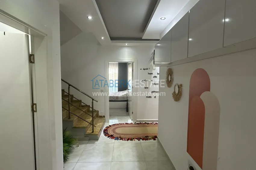 Kupuj  Apartament dwupoziomowy z meblami, oddzielną kuchnią i widokiem na góry — dzielnica Kestel, Alanya 1 