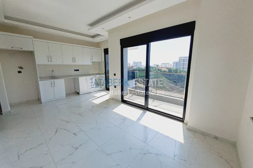 Kupuj  Apartament 1+1 od właściciela z pięknym wykończeniem w okolicy Mahmutlar  2 