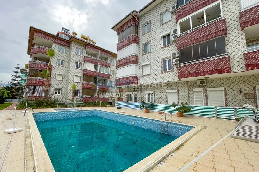 Mieszkanie z jedną sypialnią w przytulnym kompleksie mieszkalnym. Nadaje się do zezwolenia na pobyt. Dystrykt Oba, Alanya 3 