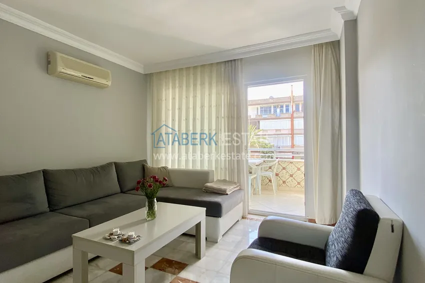 Kupuj  Mieszkanie z jedną sypialnią w przytulnym kompleksie mieszkalnym. Nadaje się do zezwolenia na pobyt. Dystrykt Oba, Alanya 3 