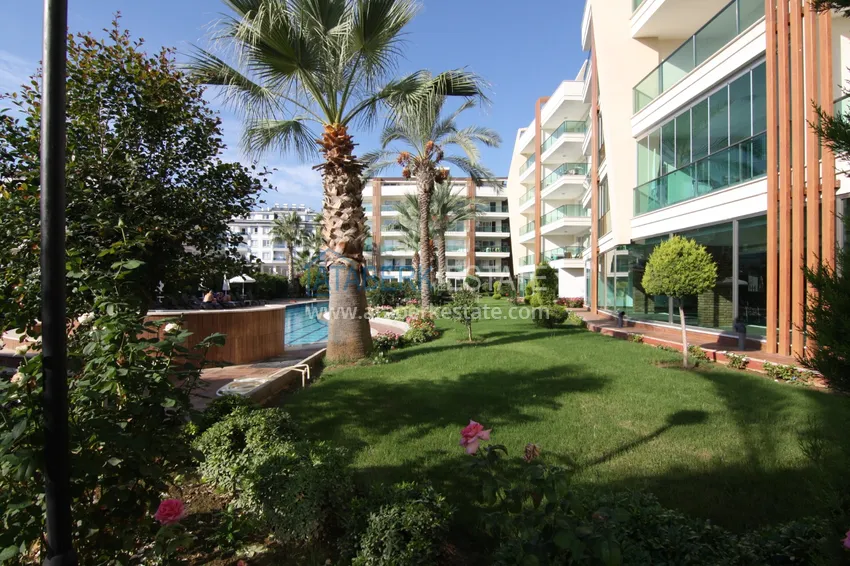 Apartament dwupoziomowy pod klucz w okolicy Oba w komfortowym kompleksie rodzinnym  6 