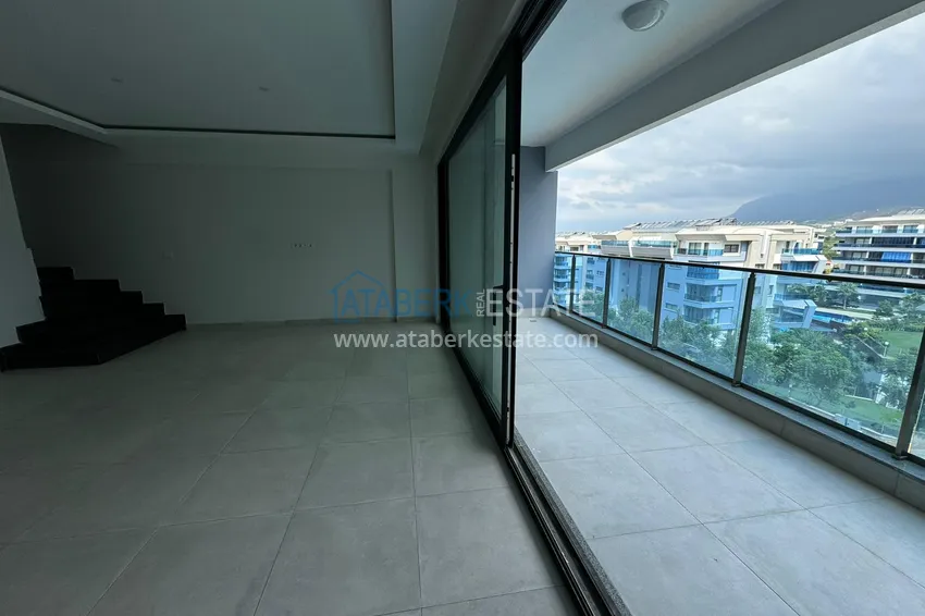 Kupuj  Dwupoziomowy penthouse z widokiem na morze i góry w nowym kompleksie — Alanya, dzielnica Kargicak 9 