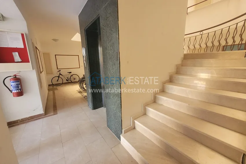 Apartament z jedną sypialnią pod klucz w przytulnym kompleksie w dzielnicy Alanya Tosmur 12 