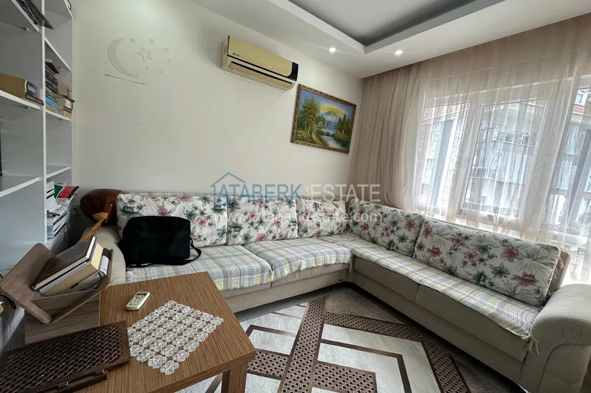Kupuj  Apartament w centrum Alanyi z oddzielnymi meblami kuchennymi i widokiem na góry  1 