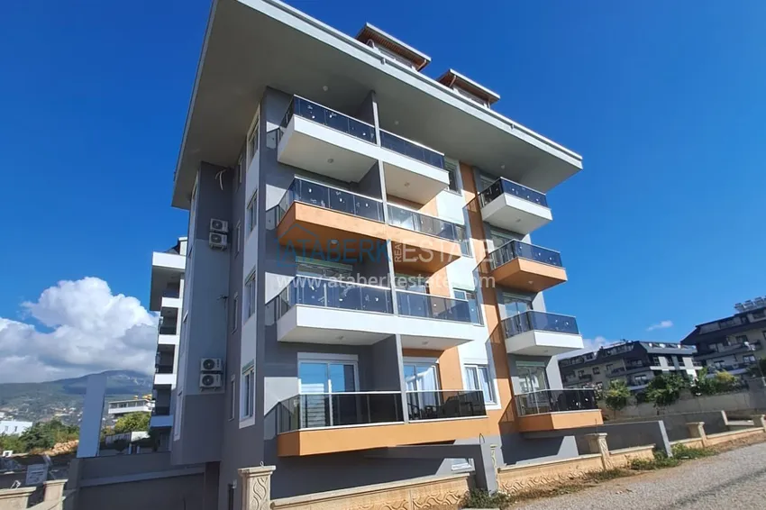 Główna nieruchomość w Alanyi! Apartament z jedną sypialnią z pięknym wykończeniem w Oba 1 
