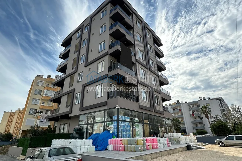 Przestronny 3-pokojowy apartament w Arpachbakhshish, Mersin 1 