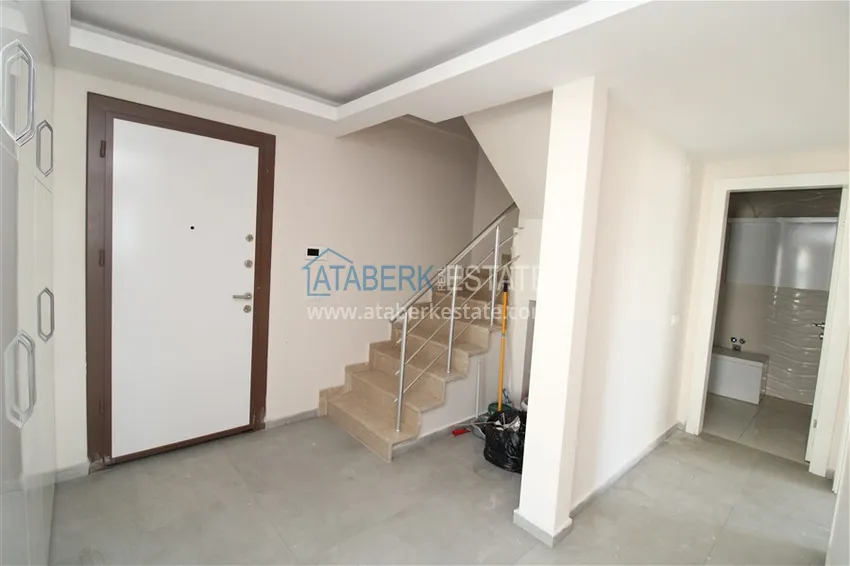 Kupuj  Nieruchomość na zezwolenie na pobyt! Dwupoziomowy penthouse z widokiem na morze i góry - dzielnica Mahmutlar, Alanya 1 
